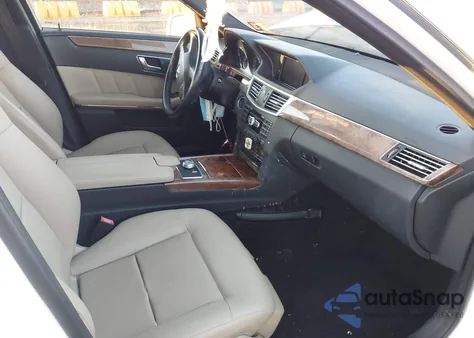 2012 Mercedes-Benz E 350 4Matic z USA, uszkodzony, nr VIN WDDHF8JB0CA532451